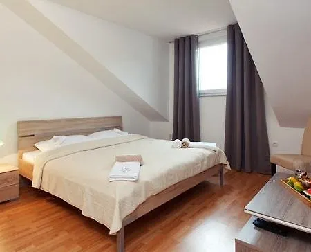 Ida Apartment