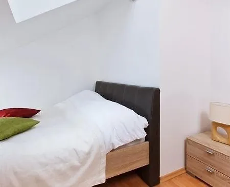 Apartment Ida Supetar