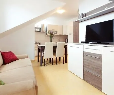 Ida Apartment